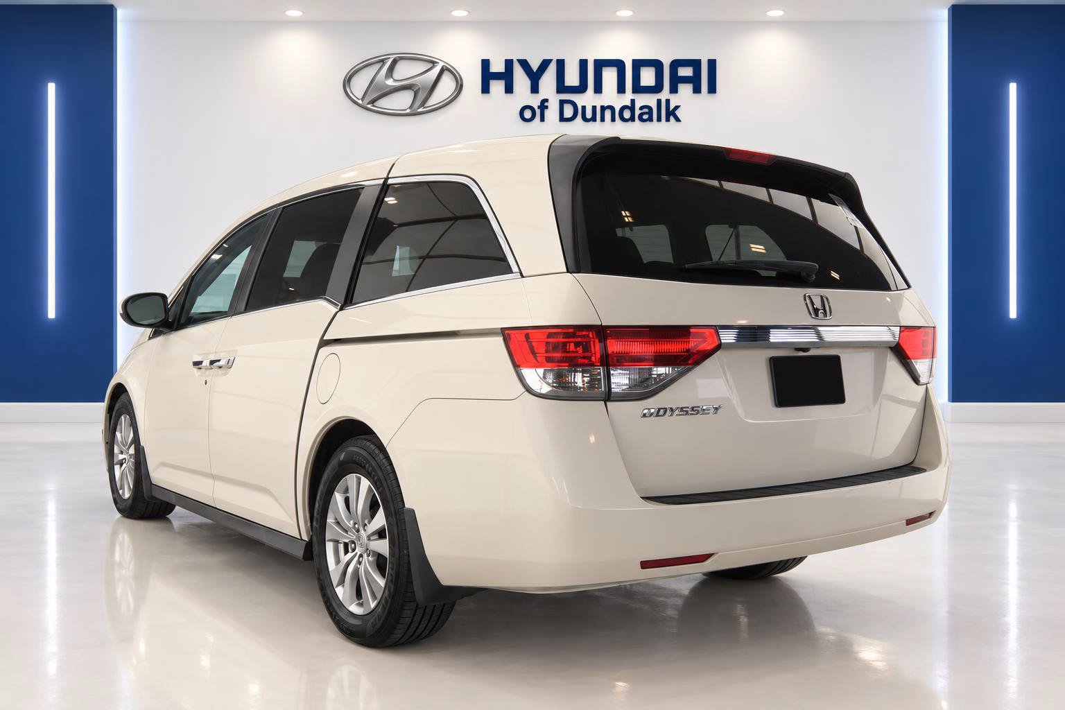 Used 2016 Honda Odyssey EX-L image 2