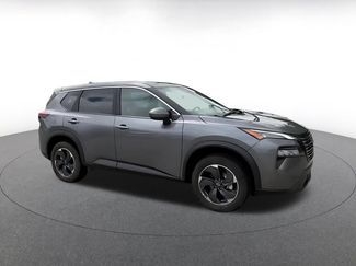 Used 2025 Nissan Rogue SV FWD video 2