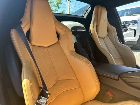 Certified 2023 Chevrolet Corvette Stingray Preferred Conv w/ Chrome Exterior Badge Package RWD image 18