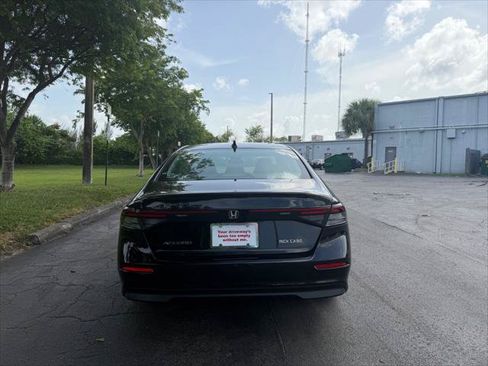 Used 2023 Honda Accord EX image 4
