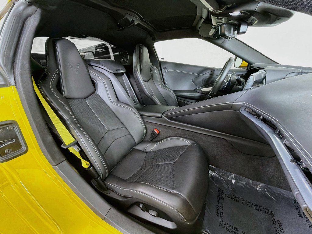 Used 2025 Chevrolet Corvette Z06 RWD image 25