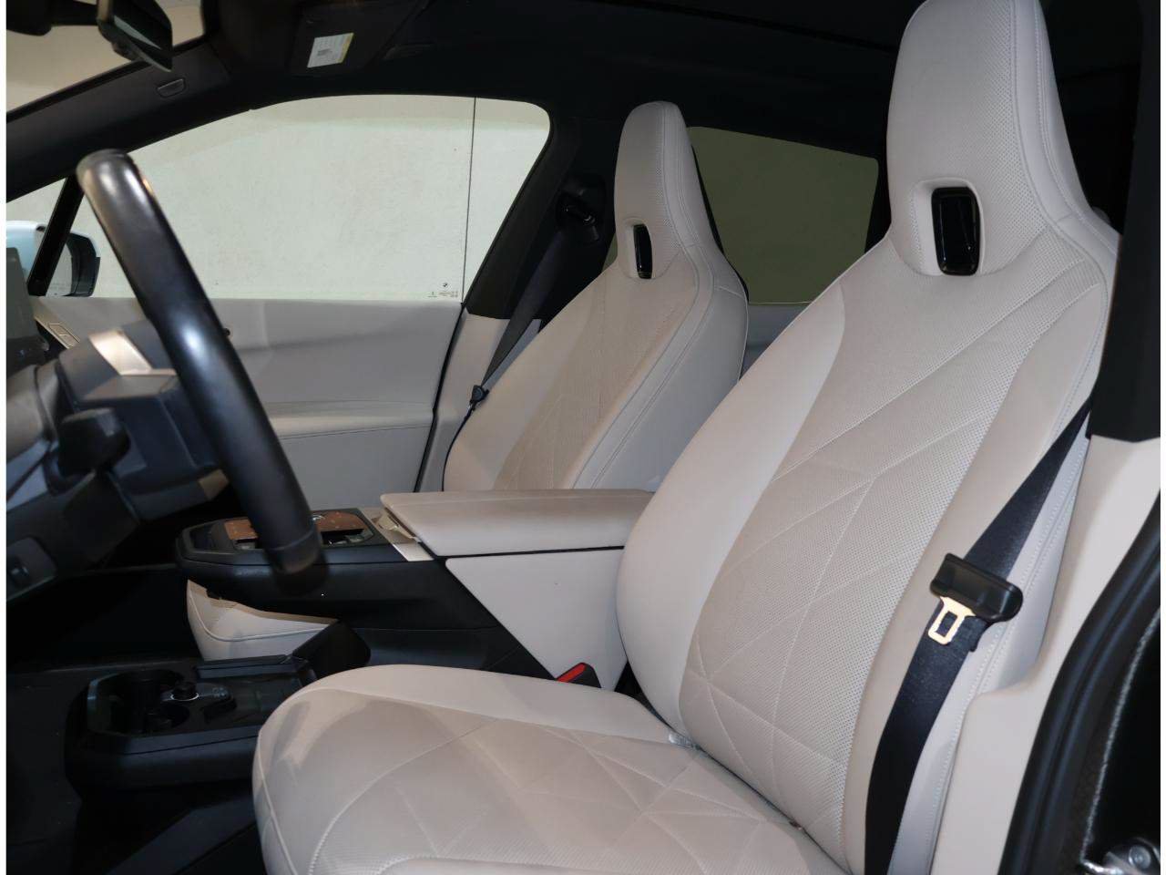 Certified 2024 BMW iX M60 AWD/4WD image 12