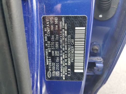 Used 2022 Hyundai Venue Limited image 40