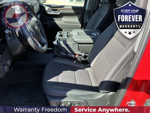 Used 2025 Chevrolet Silverado 1500 LT w/ Z71 Off-Road Package AWD/4WD image 12