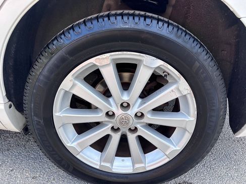 Used 2009 Toyota Venza FWD image 19