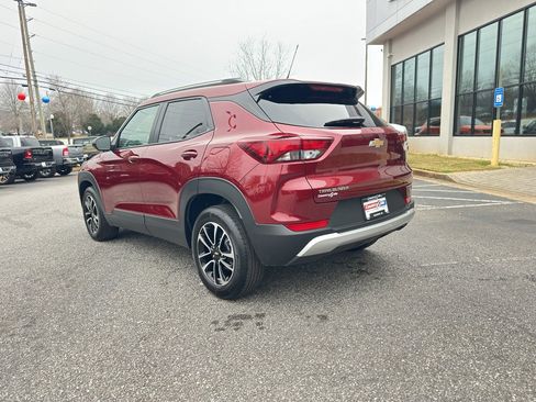 Used 2025 Chevrolet TrailBlazer LT image 8