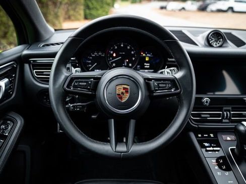 Used 2022 Porsche Macan S w/ Premium Package Plus image 28