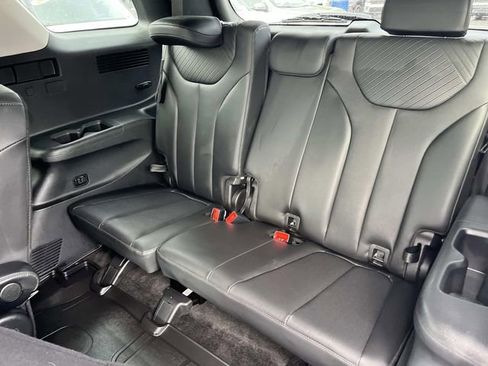 Used 2025 Hyundai Palisade SEL AWD/4WD image 16