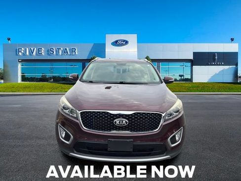 Used 2018 Kia Sorento EX FWD image 2