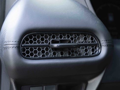 Certified 2026 Honda HR-V LX image 38