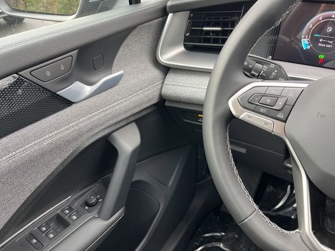 New 2026 Volkswagen Tiguan S image 18