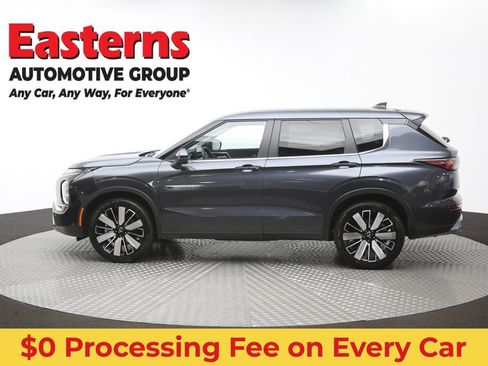 Used 2025 Mitsubishi Outlander SE FWD image 61