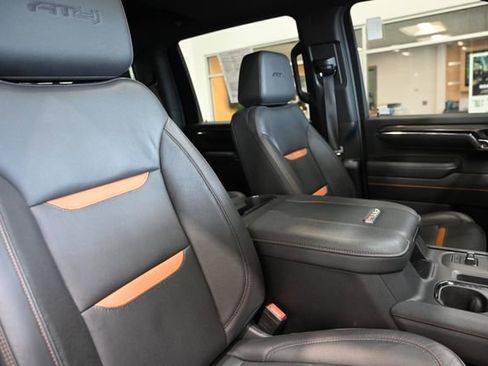 Used 2024 GMC Sierra 2500 AT4 w/ AT4 Premium Plus Package AWD/4WD image 13