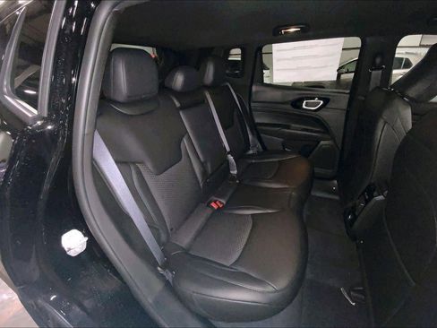 New 2026 Jeep Compass Latitude AWD/4WD image 21