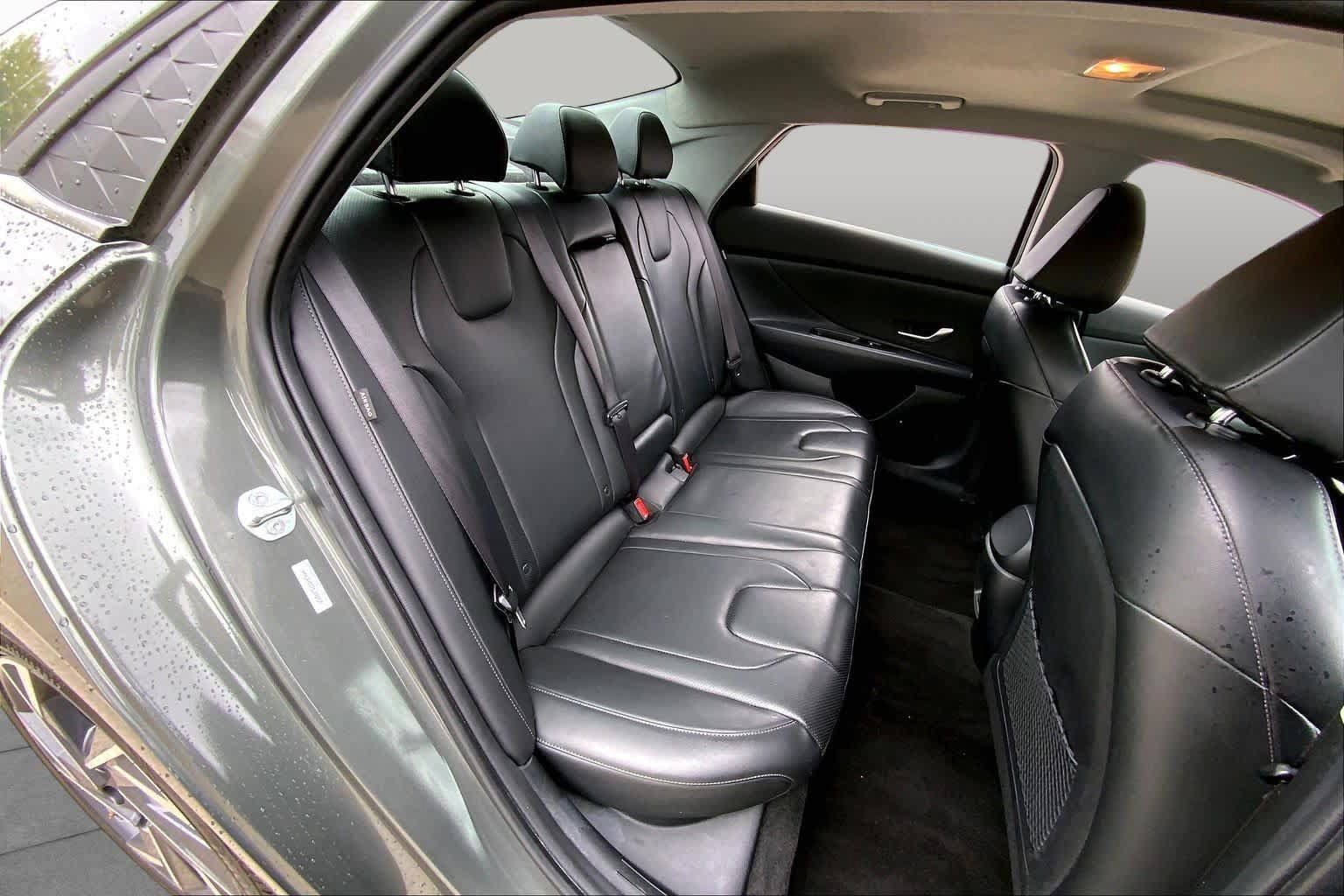 Used 2025 Hyundai Elantra Limited FWD image 20