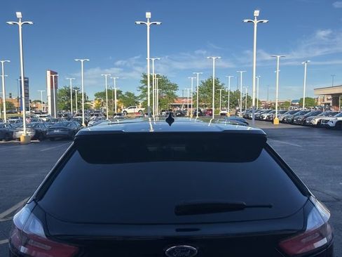 Used 2020 Ford Edge SEL w/ Convenience Package FWD image 6