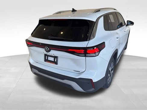 New 2025 Volkswagen Tiguan S image 5