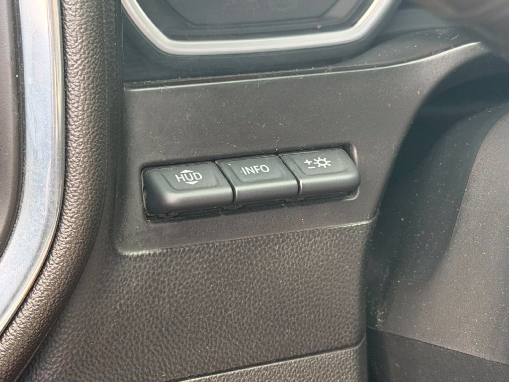 Used 2019 Chevrolet Silverado 1500 High Country w/ Technology Package AWD/4WD image 35