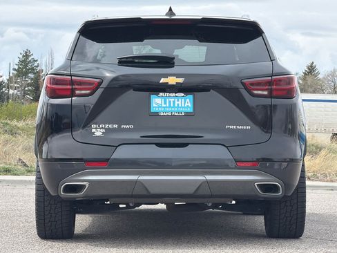 Used 2023 Chevrolet Blazer Premier w/ Driver Confidence II Package AWD/4WD image 7