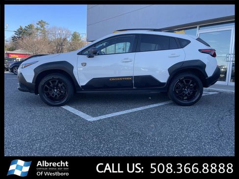 Used 2025 Subaru Crosstrek 2.5i Wilderness image 2