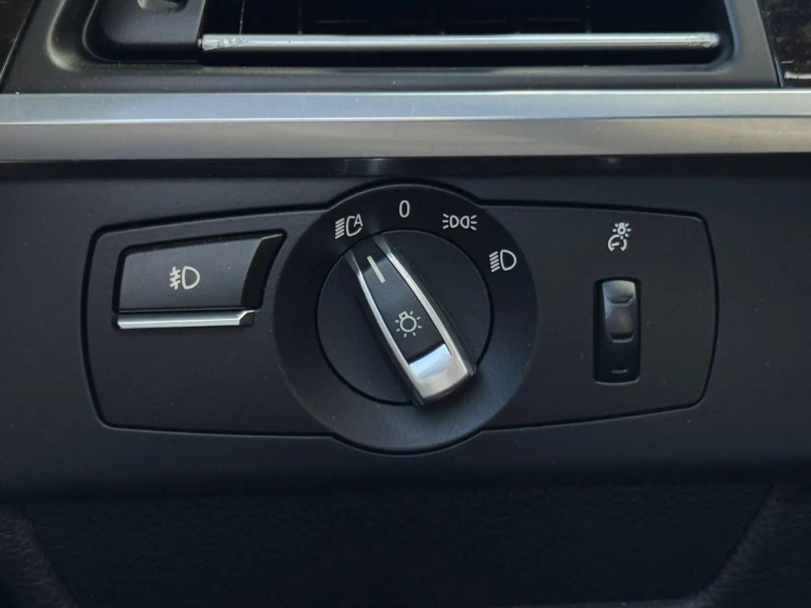 Used 2014 BMW 640i Convertible RWD image 38