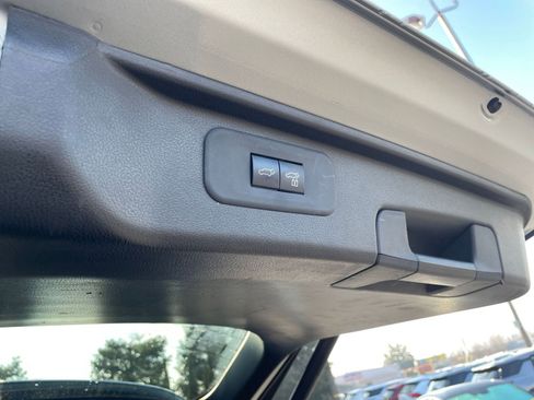 Used 2025 Toyota Grand Highlander XLE image 24