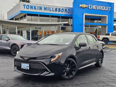 Used 2022 Toyota Corolla Hatchback image 2