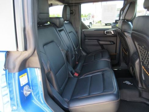 Used 2024 Ford Bronco Badlands AWD/4WD image 34