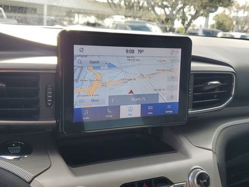 Certified 2021 Ford Explorer XLT w/ Equipment Group 202A image 27