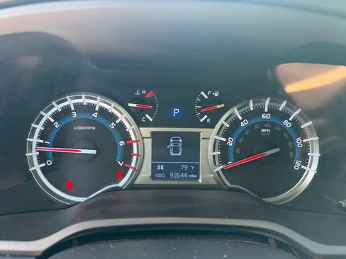 Used 2017 Toyota 4Runner SR5 Premium AWD/4WD image 17