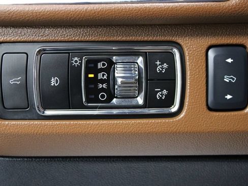 Used 2024 Lincoln Navigator L Reserve AWD/4WD image 42