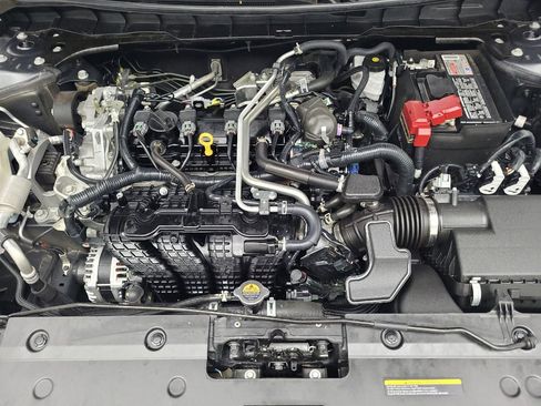 Used 2025 Nissan Altima 2.5 SV FWD image 30