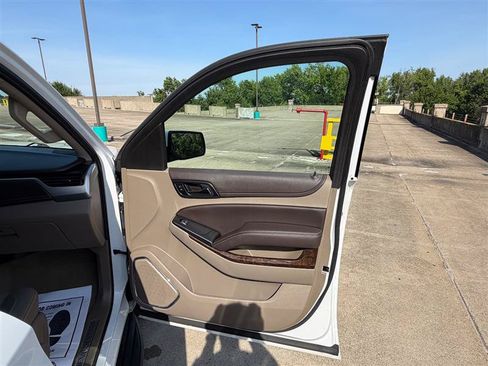 Used 2016 Chevrolet Suburban LT AWD/4WD image 34