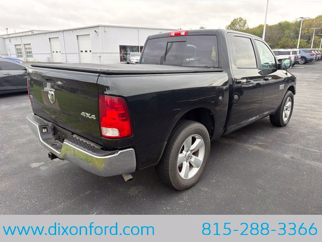 Used 2017 RAM 1500 Classic SLT w/ Luxury Group AWD/4WD image 6
