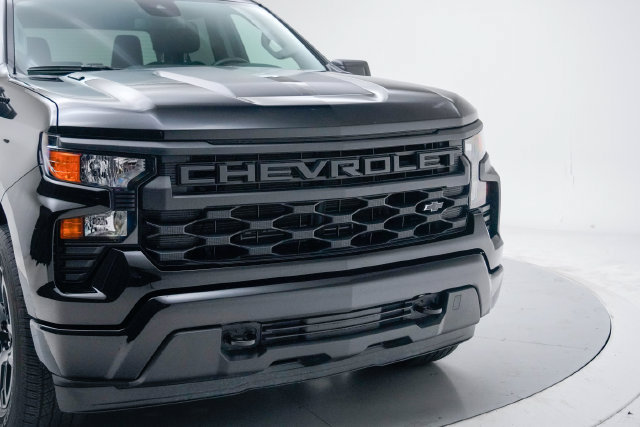 Used 2026 Chevrolet Silverado 1500 Custom w/ Rally Edition AWD/4WD image 11