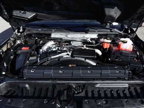 Used 2020 GMC Sierra 2500 Denali w/ Denali Ultimate Package image 11