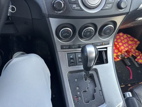 Used 2010 MAZDA MAZDA3 s Grand Touring image 11