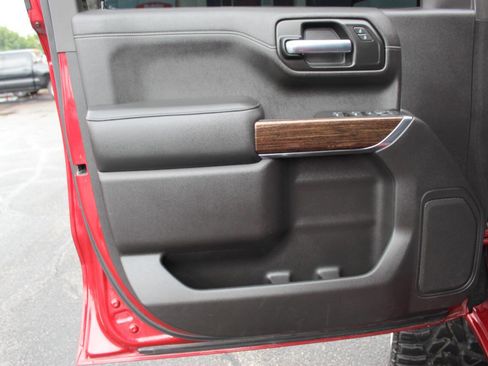 Used 2020 GMC Sierra 1500 Elevation w/ Elevation Value Package image 13