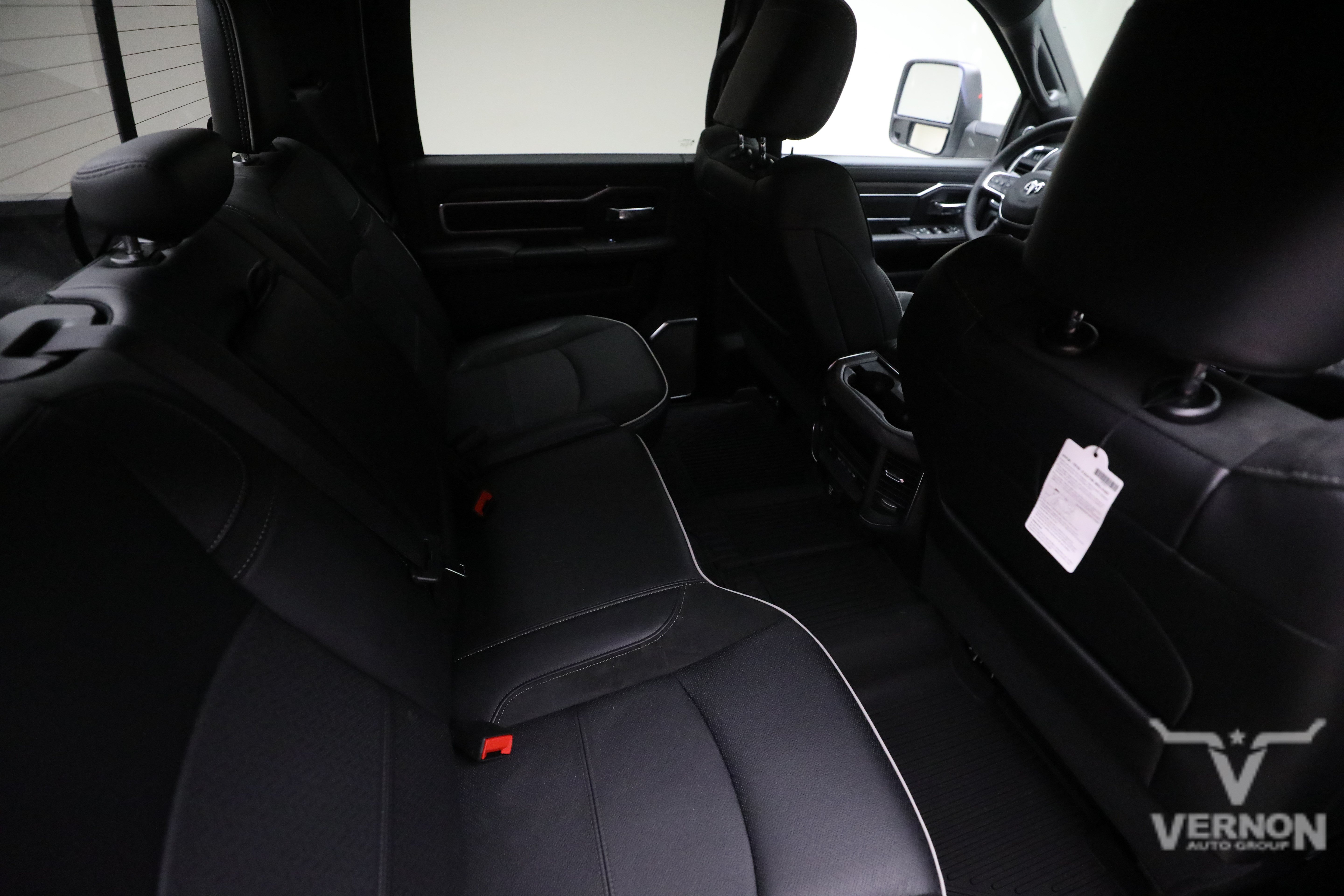New 2027 RAM 3500 Laramie AWD/4WD image 12