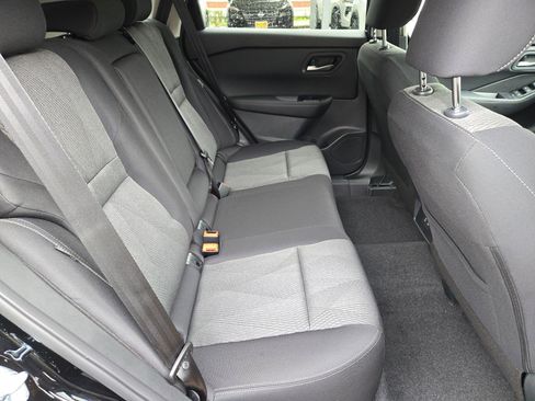 New 2026 Nissan Rogue SV FWD image 18