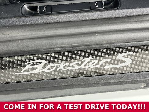 Used 2018 Porsche 718 Boxster S image 28