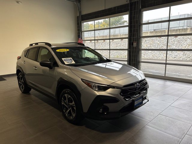 Used 2024 Subaru Crosstrek 2.0i Premium AWD/4WD image 2