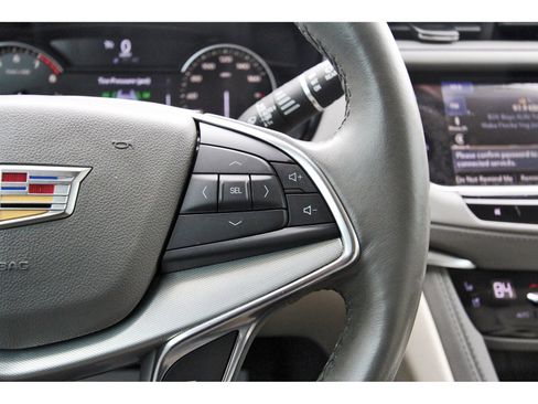Used 2021 Cadillac XT5 Premium Luxury image 24