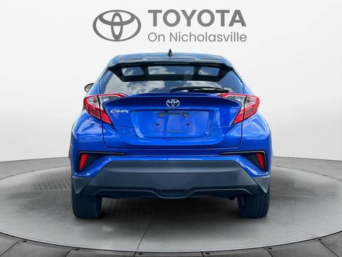 Used 2020 Toyota C-HR XLE FWD image 4