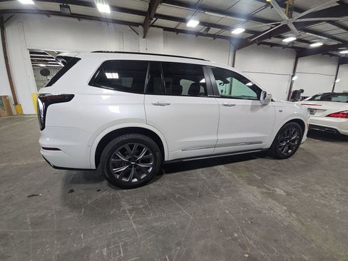 Used 2020 Cadillac XT6 Sport w/ Platinum Package image 3