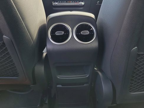 New 2026 Mercedes-Benz GLA 35 AMG 4MATIC image 10