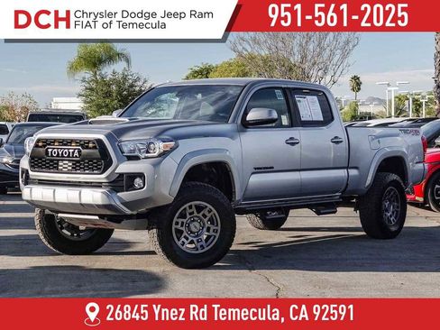 Used 2019 Toyota Tacoma TRD Sport image 1