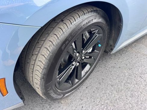 Used 2025 Ford Mustang GT RWD image 14