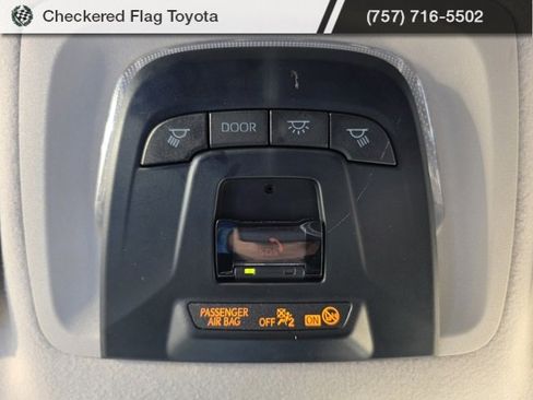 Used 2023 Toyota Corolla LE image 10