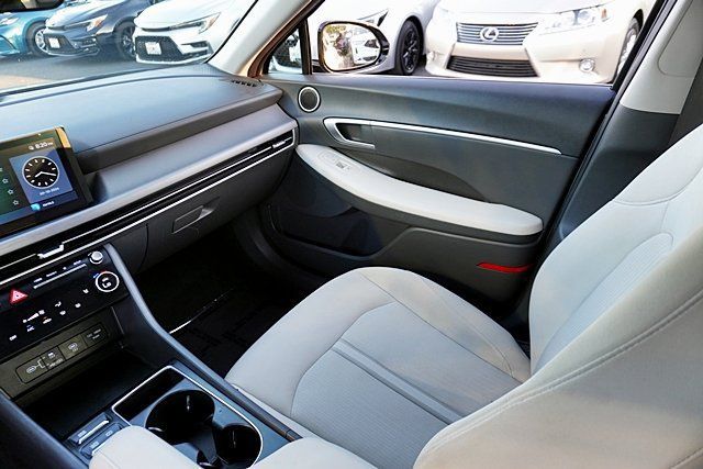 Certified 2025 Hyundai Sonata SEL FWD image 30